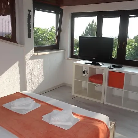 Apartment Beli Kriz