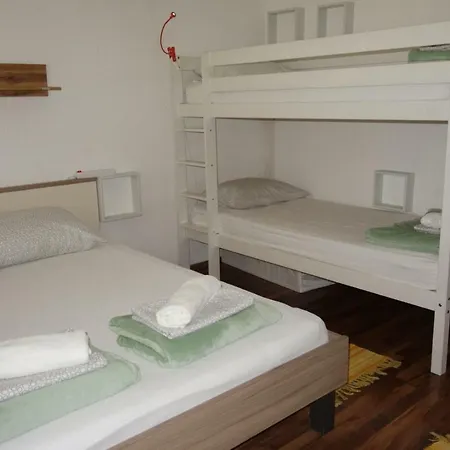 Apartament Beli Kriz
