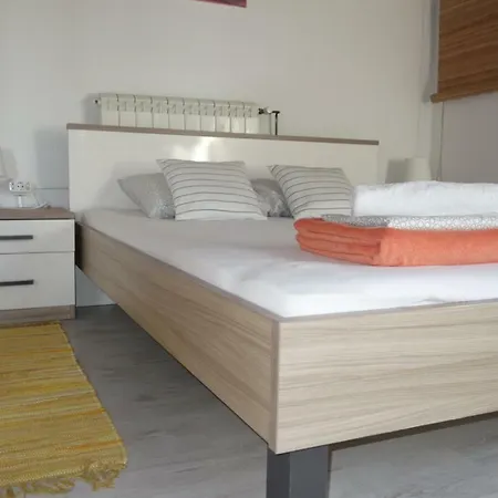 Beli Kriz Apartment *
